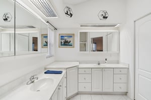 Canales Ln-S2701-028.jpg