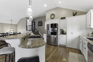 13 Kitchen 04