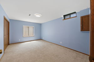 Photo 34