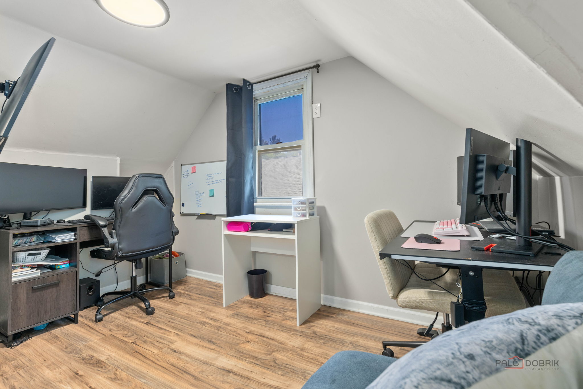 Bedroom 2/Office
