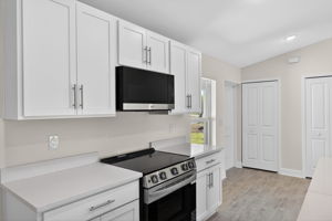 Kitchen 5 of 5