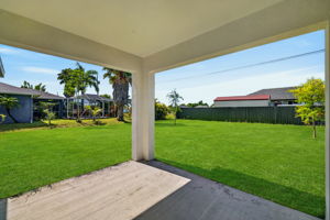 Lanai 2 of 2