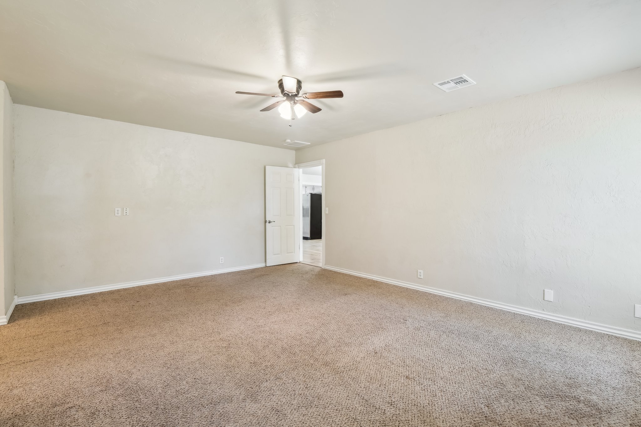 1506 Taurus Dr_024.jpg