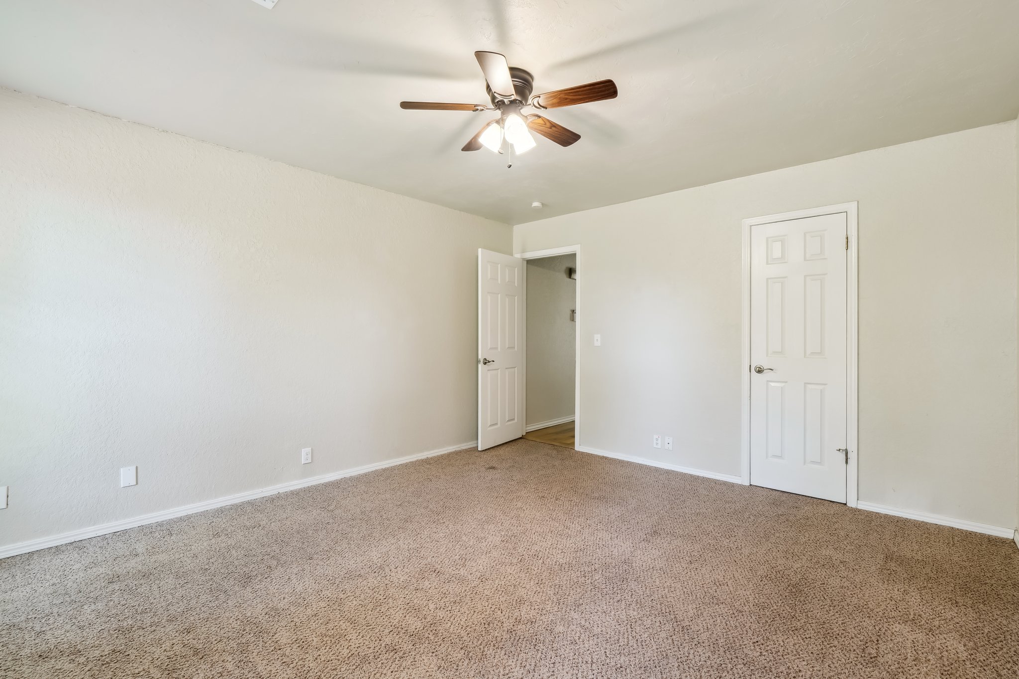 1506 Taurus Dr_033.jpg