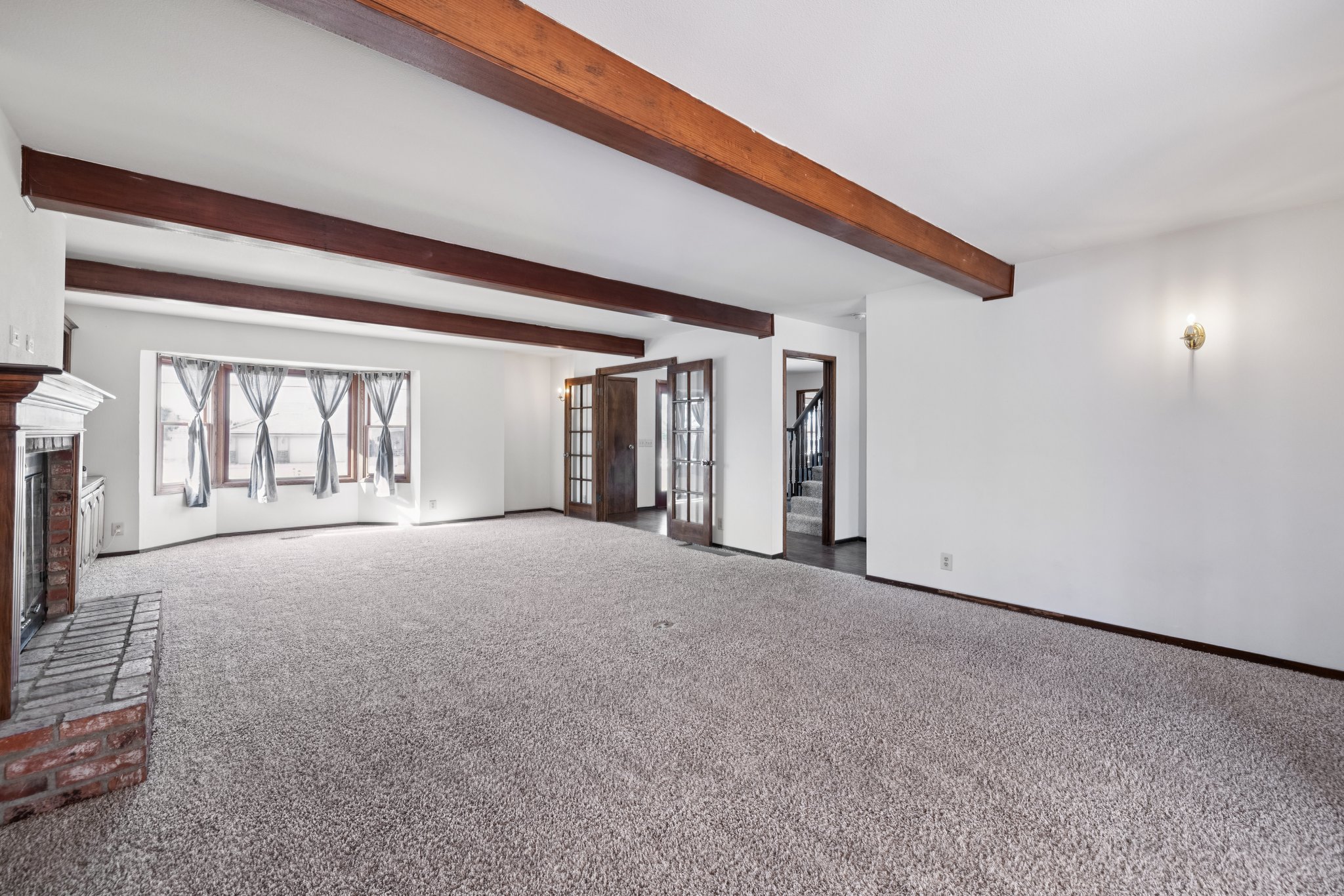 W Ave L12-S2506-005.jpg