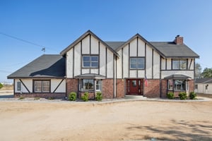 W Ave L12-S2506-001.jpg