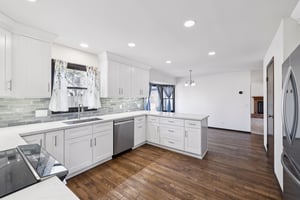 W Ave L12-S2506-011.jpg