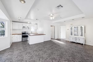 W Ave L12-S2506-045.jpg