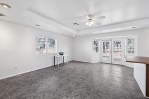 W Ave L12-S2506-046.jpg