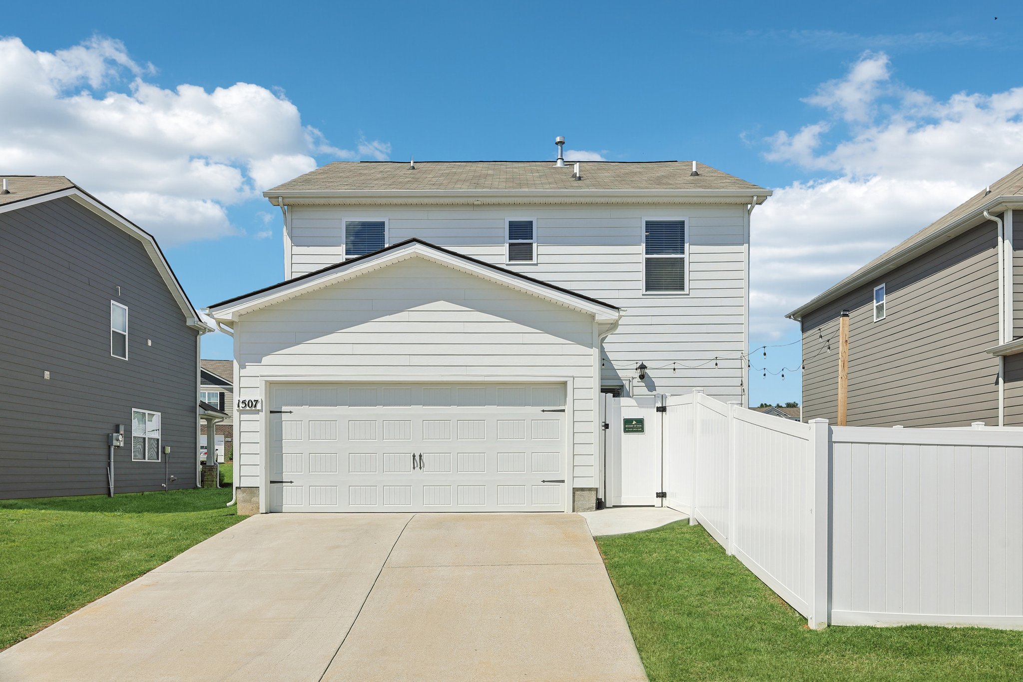 Ashgrove Pl-2405-009.jpg