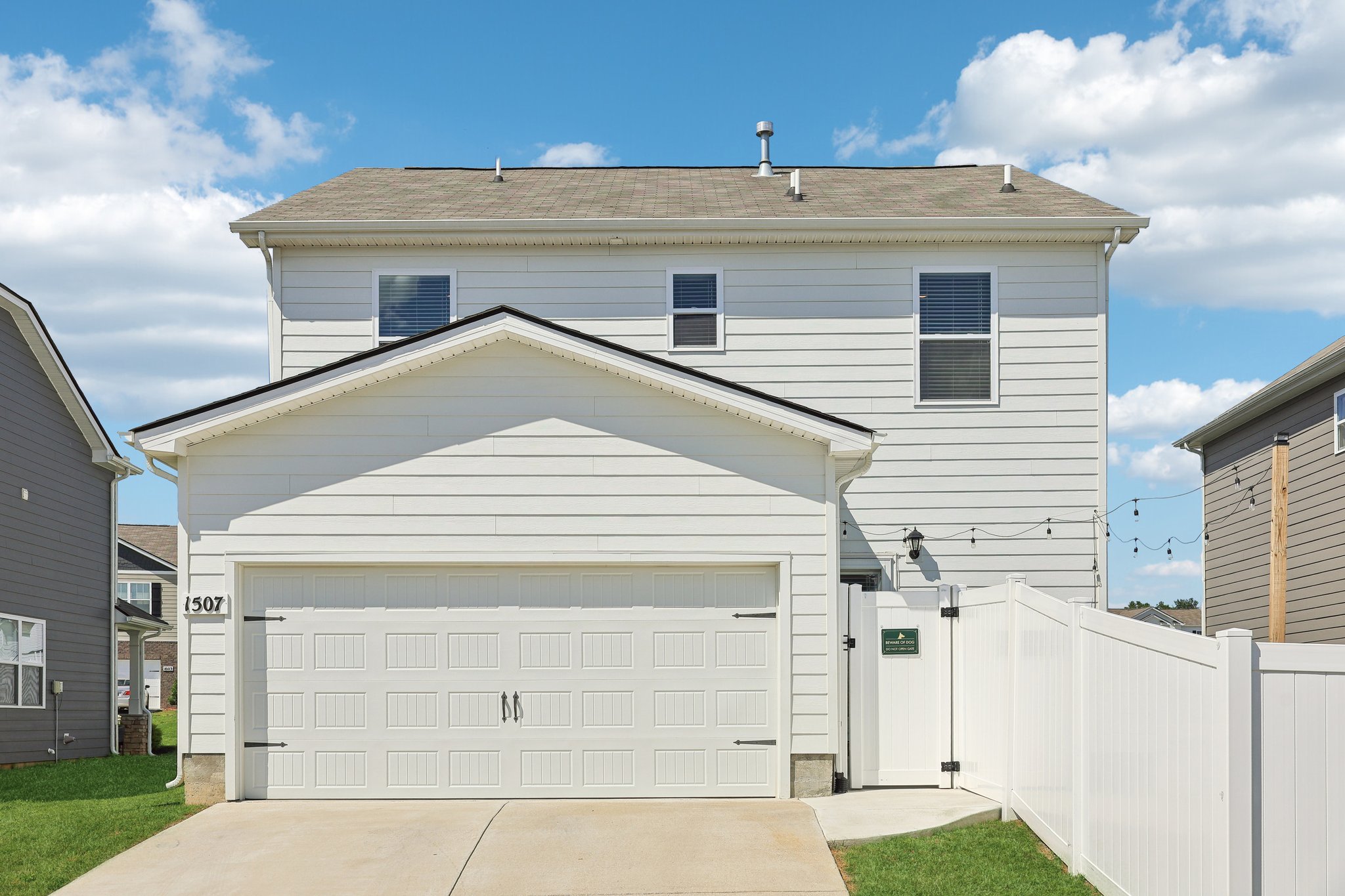 Ashgrove Pl-2405-010.jpg