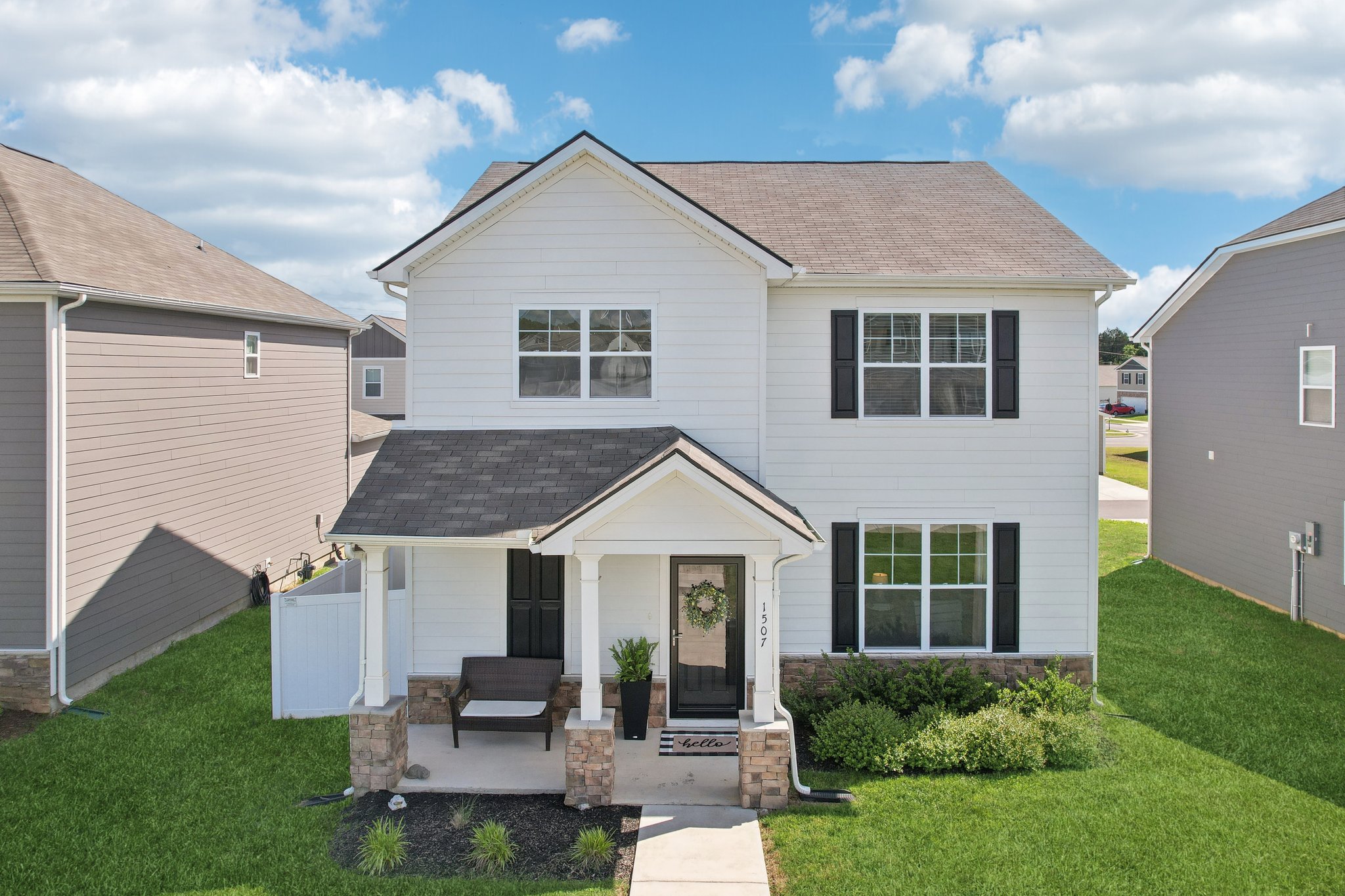 Ashgrove Pl-2405-070.jpg