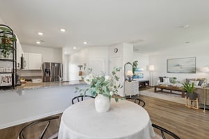 Ashgrove Pl-2405-023.jpg