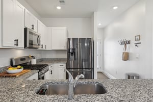 Ashgrove Pl-2405-025.jpg