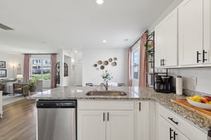 Ashgrove Pl-2405-028.jpg