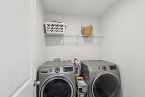 Ashgrove Pl-2405-036.jpg