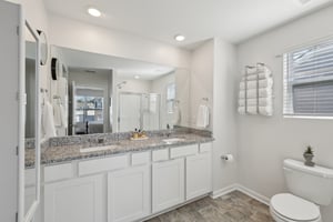 Ashgrove Pl-2405-043.jpg