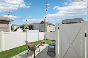 Ashgrove Pl-2405-057.jpg
