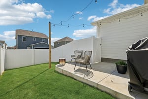 Ashgrove Pl-2405-060.jpg
