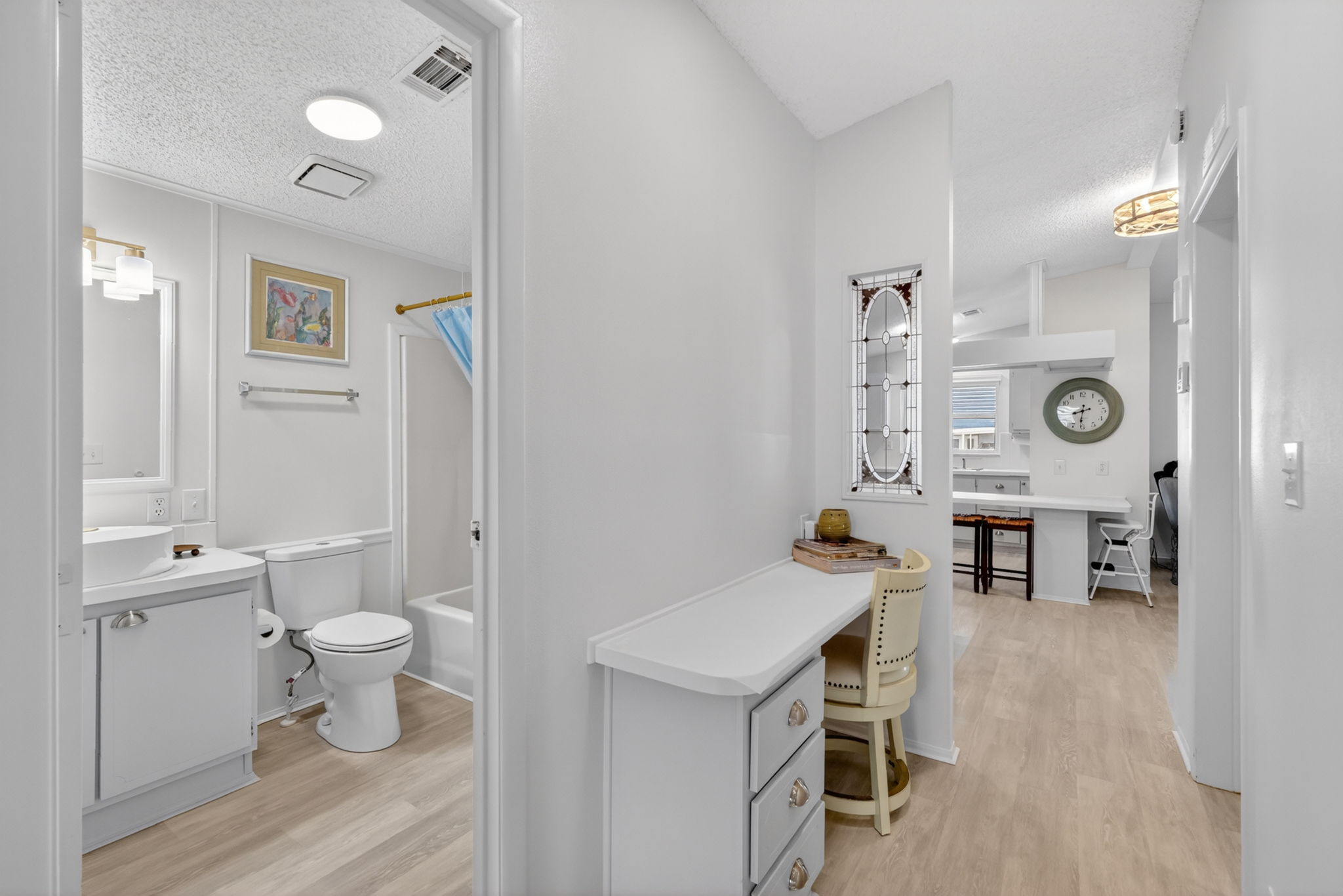 Convenient Built-In Desk