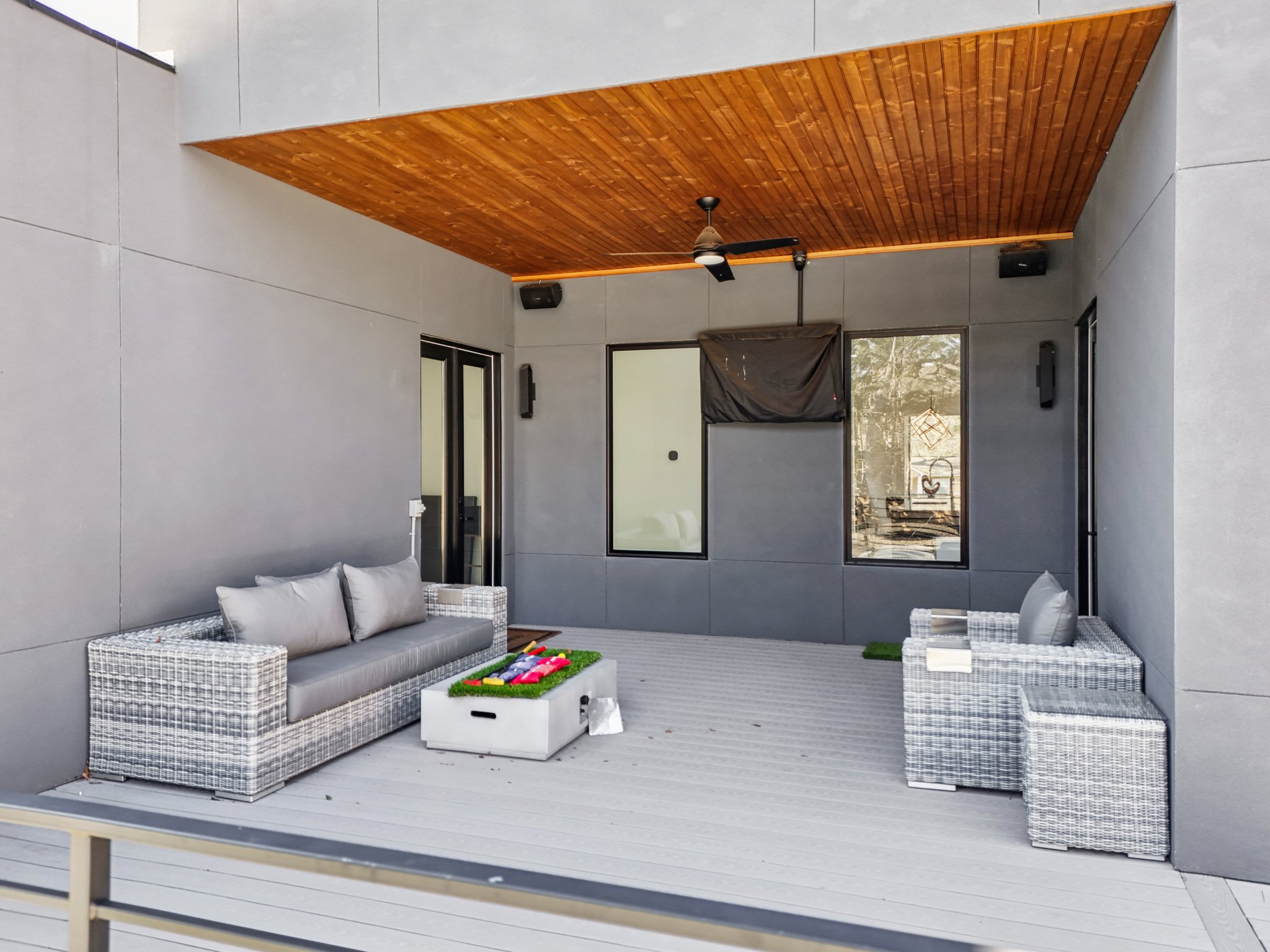 Frazier Rd-S0201-065.jpg