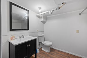  Photo 40