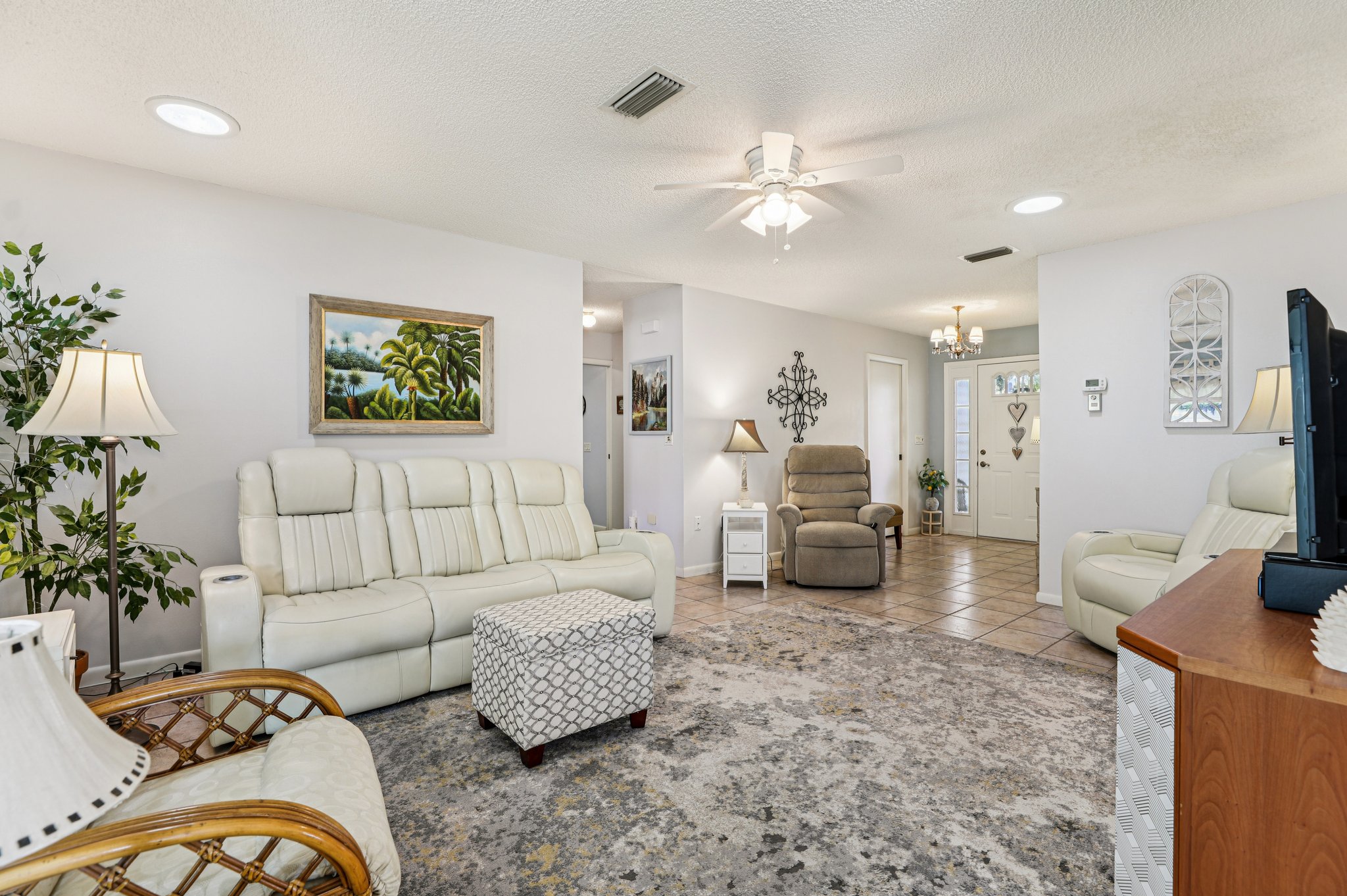 New Abbey Ave-S0801-008.jpg