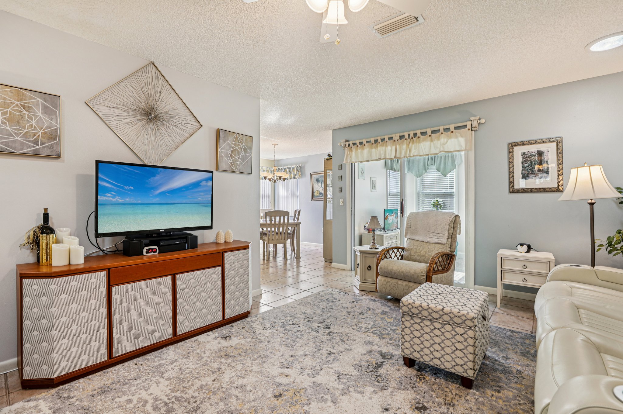 New Abbey Ave-S0801-010.jpg