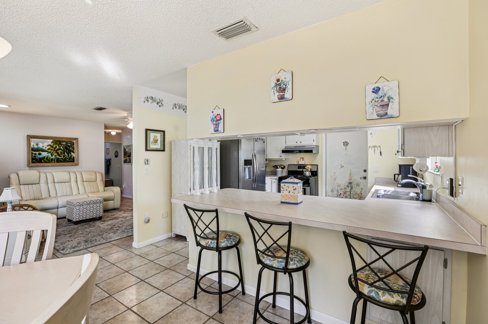 New Abbey Ave-S0801-013.jpg