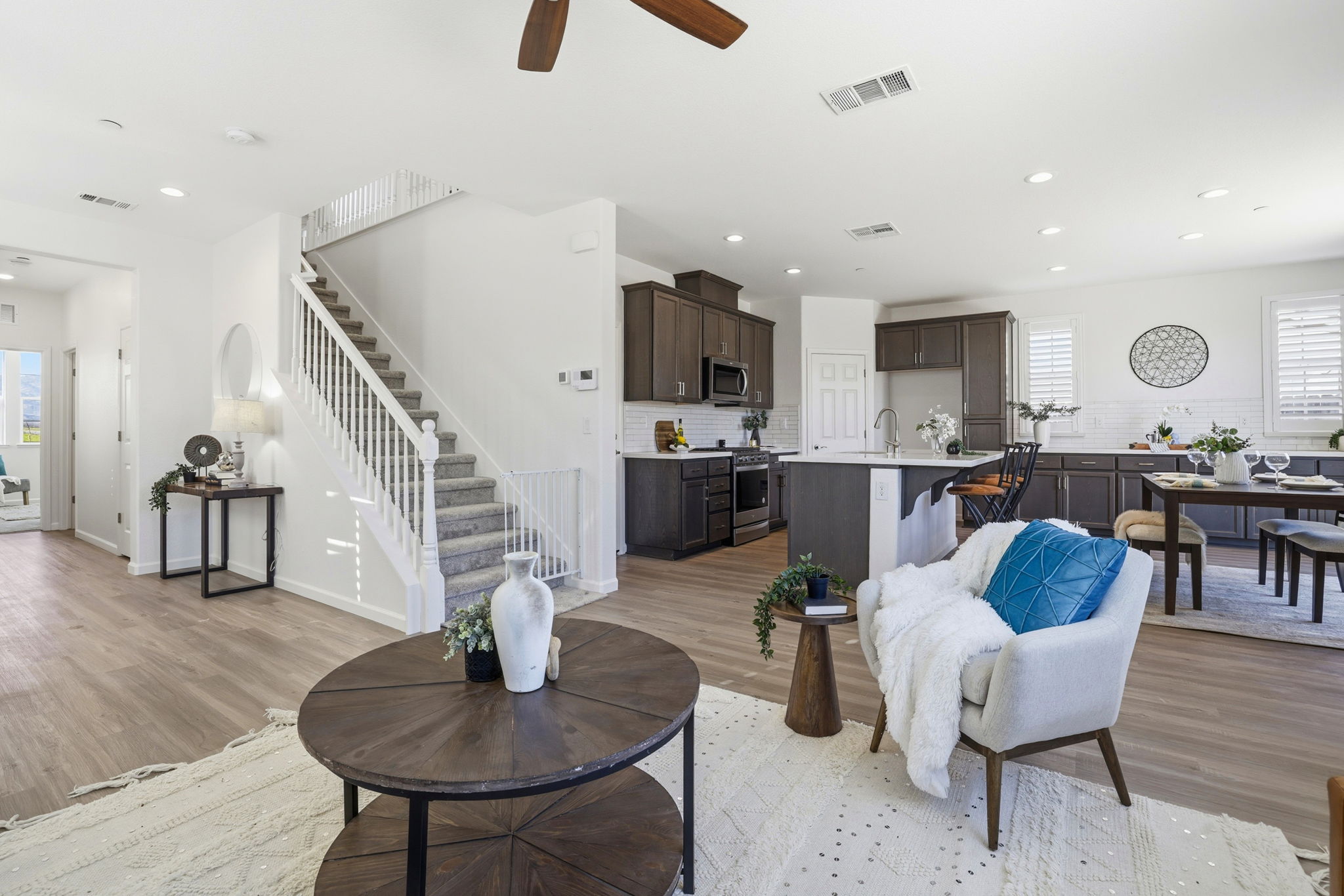 017_F8_1507 Valley Oak Dr