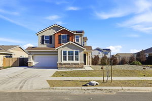 001_F8_1507 Valley Oak Dr