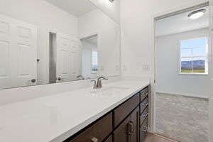 027_F8_1507 Valley Oak Dr