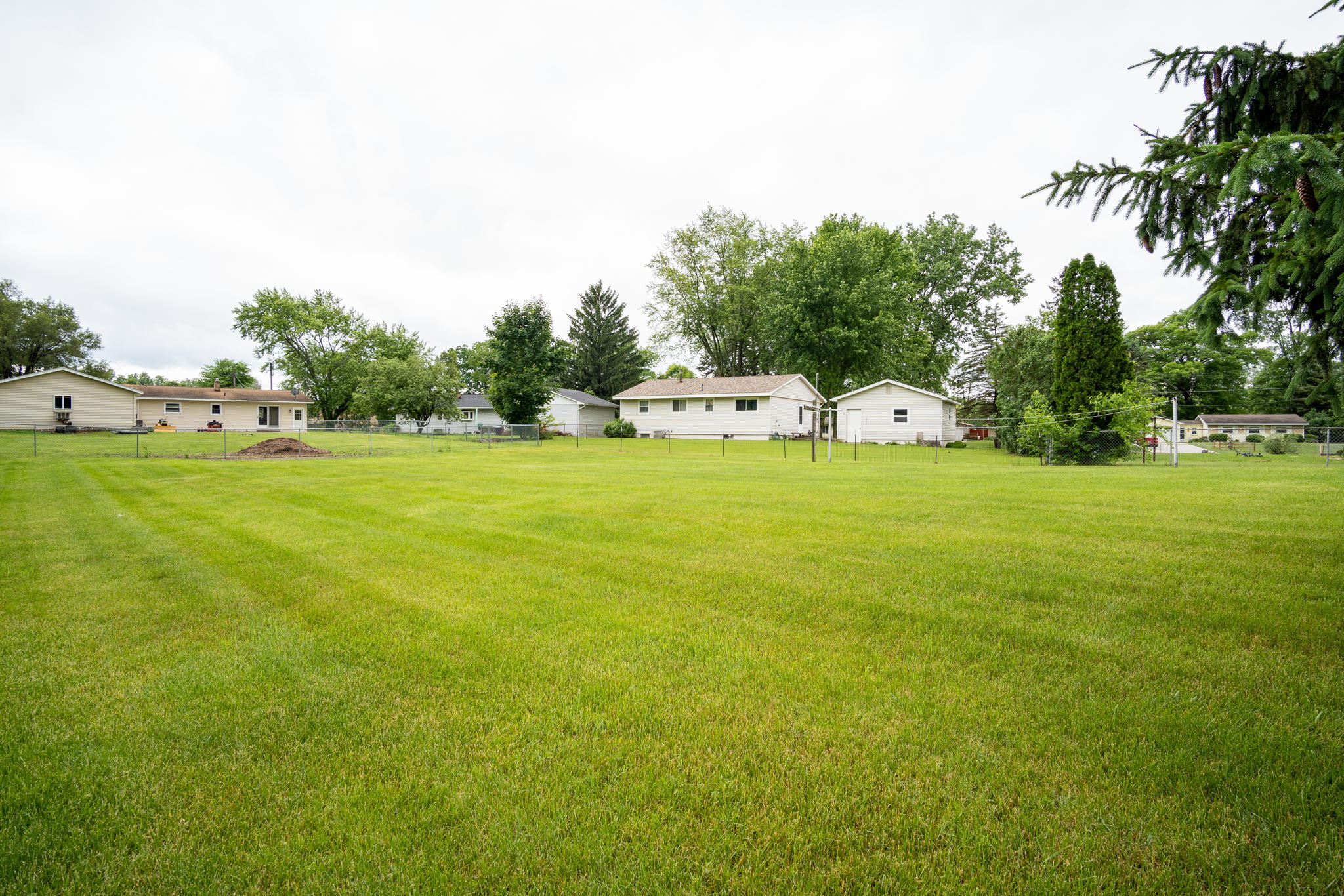 15076 Riviera Shores Dr, Holly, MI 48442 Michigan Video Tours