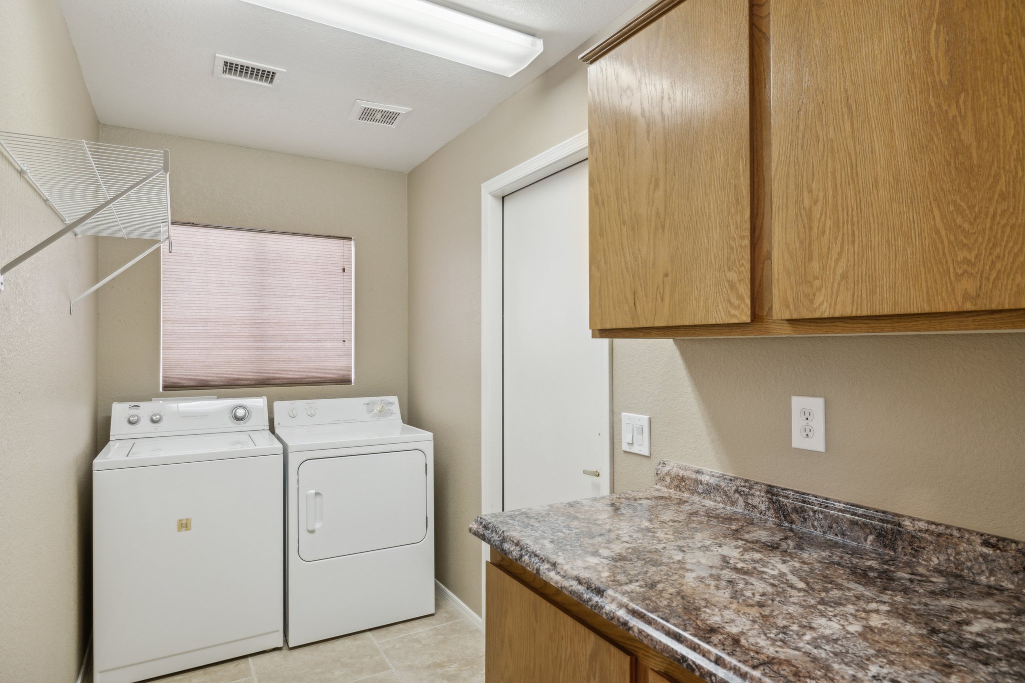 15077 W Vale Dr - 022 Laundry Room.jpg