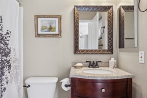 15077 W Vale Dr - 021 Guest Bathroom.jpg