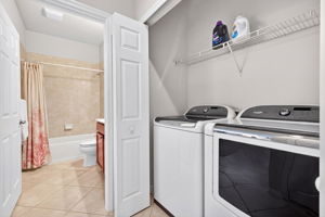 Laundry Room -r