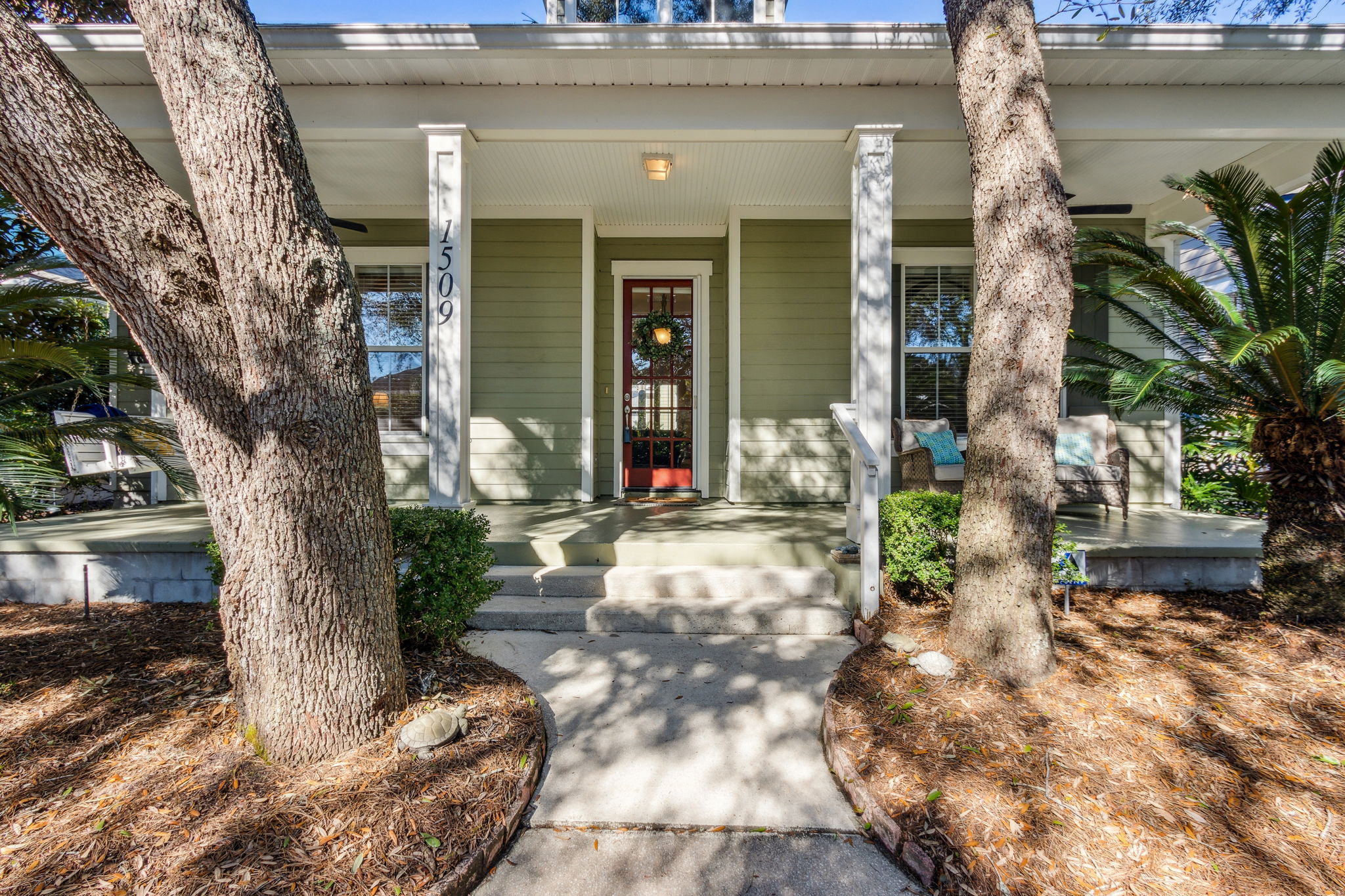 Front Entry Detail