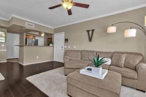 15095 N Thompson Peak Pkwy, Scottsdale, AZ 85260, USA Photo 16