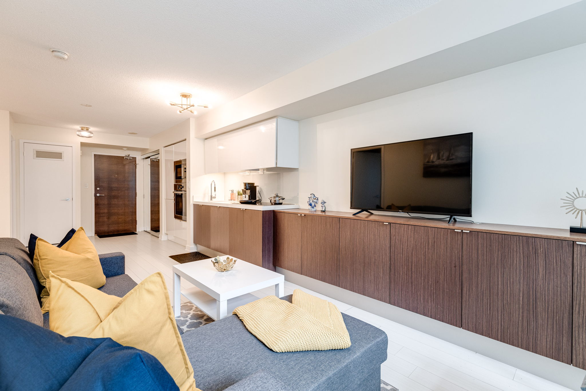 Toronto property showcase — delivered property photograph 8