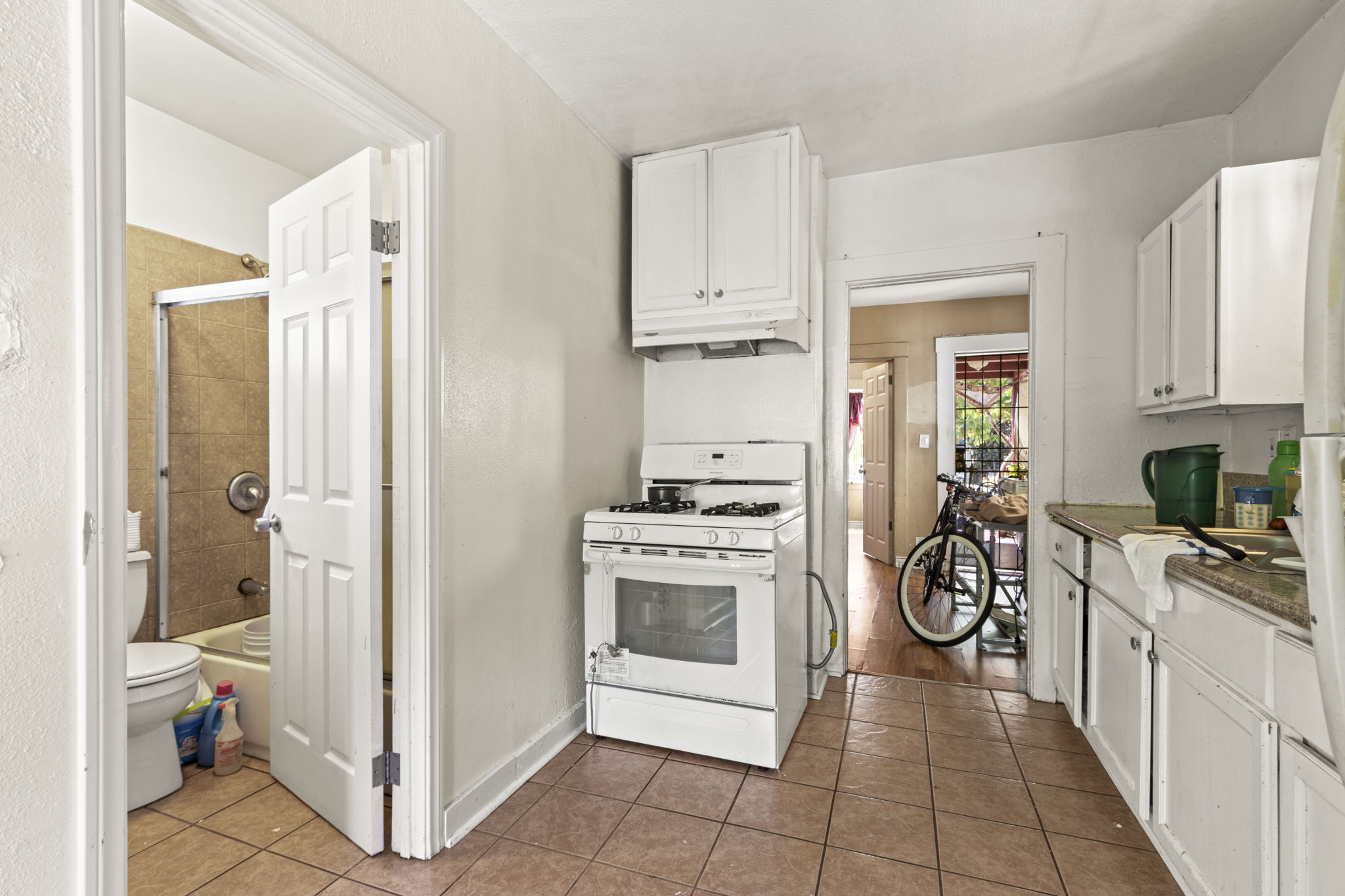 Front Unit-151 E. 54th-Kitchen area