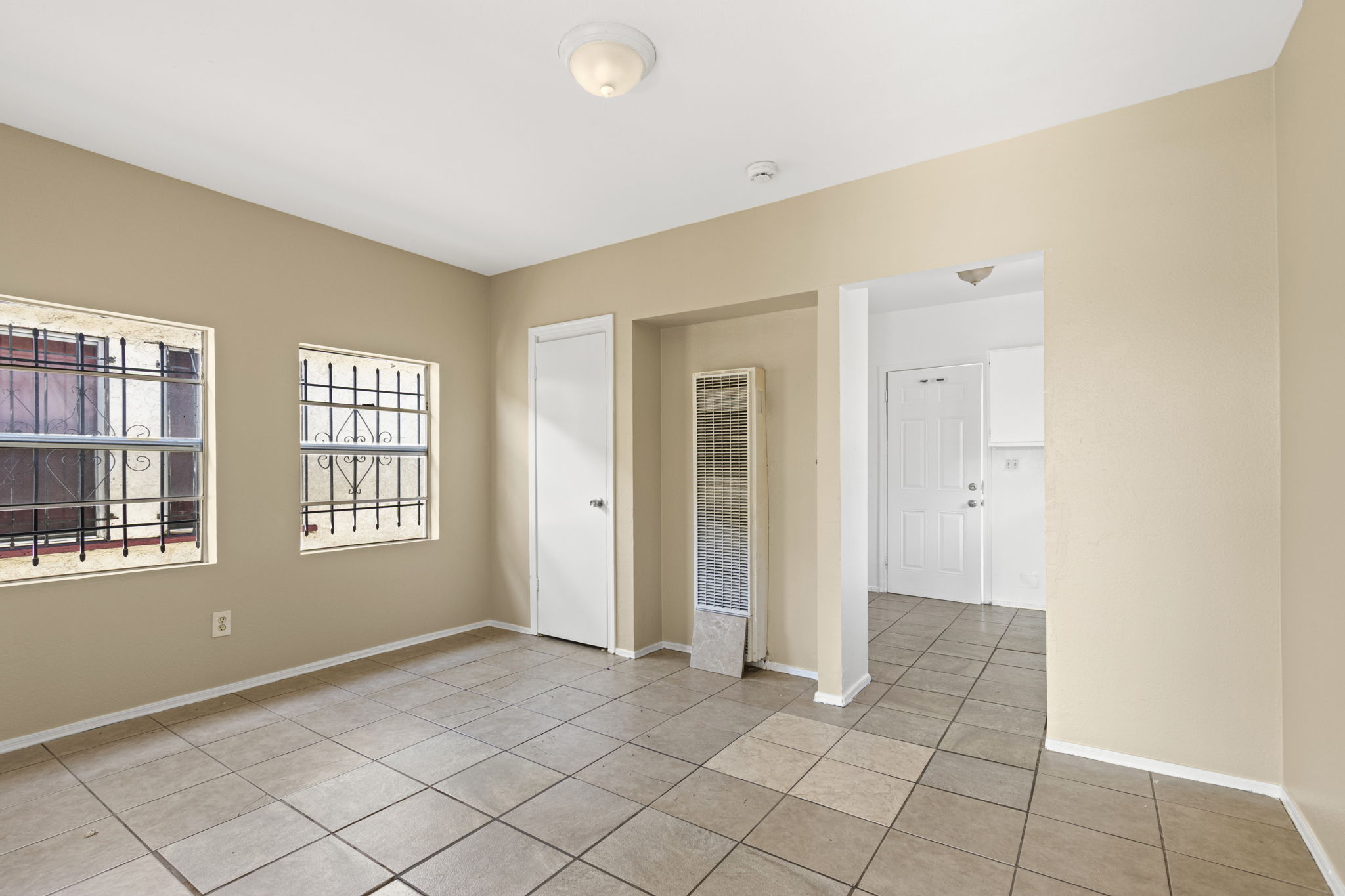 Front Unit-153 E. 54th-Living room