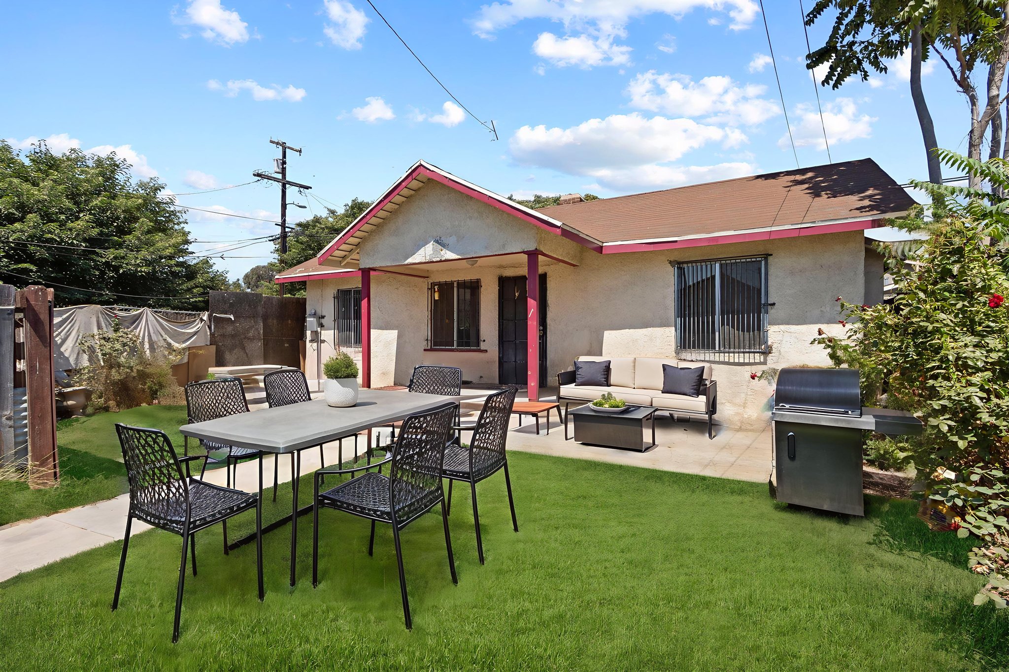 Back Unit-Private Yard area virtually staged.jpeg