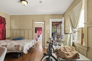 Front Unit-151 E. 54th-Living room