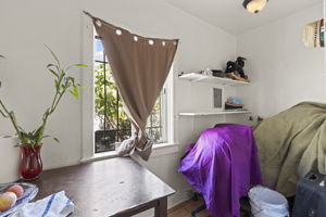 Front Unit-151 E. 54th-Dining area