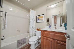  Photo 40