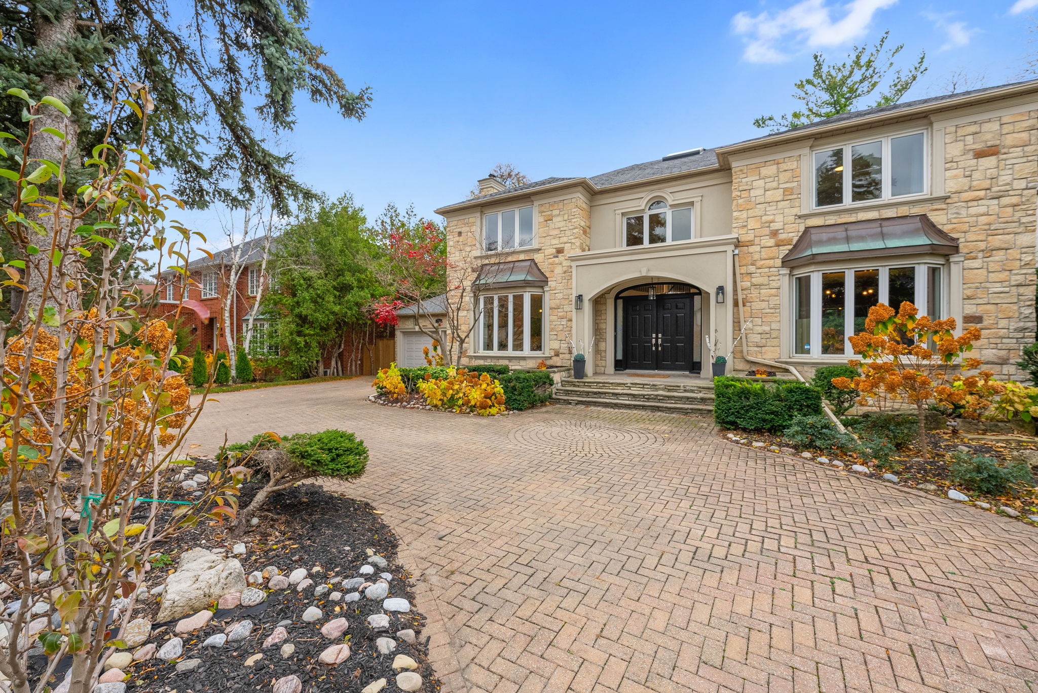 151 Highland Crescent Toronto, ON M2L 1H2
