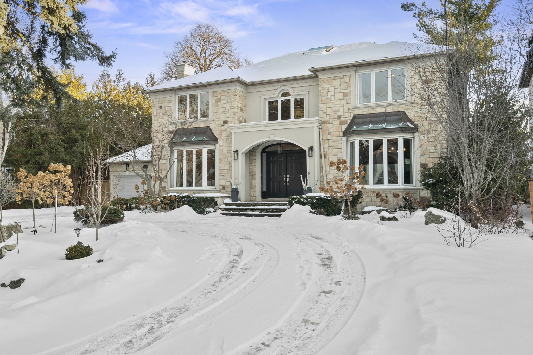 151 Highland Crescent Toronto, ON M2L 1H2