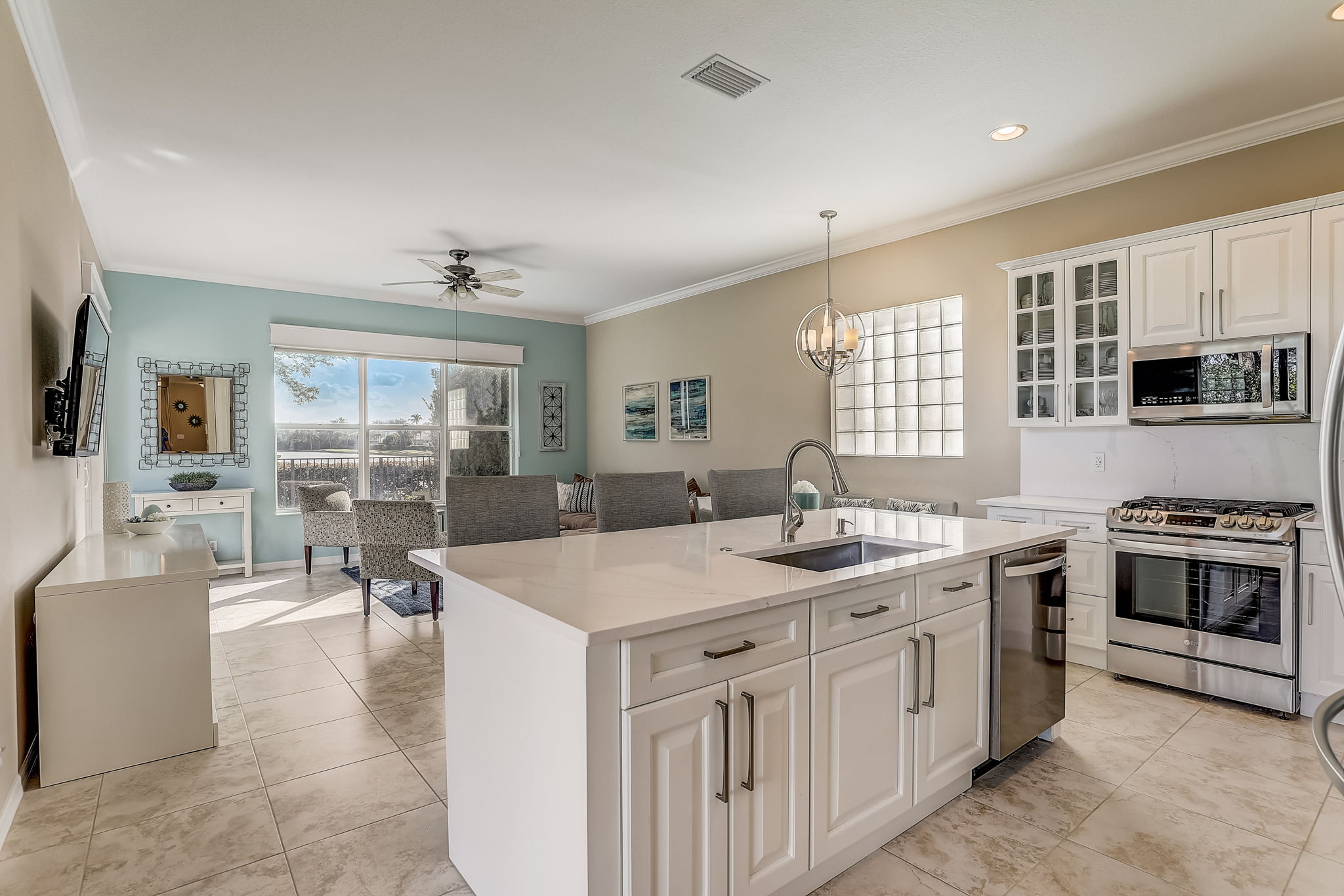 Isle Verde Way-010