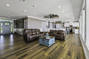  Photo 41