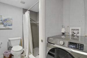  Photo 30